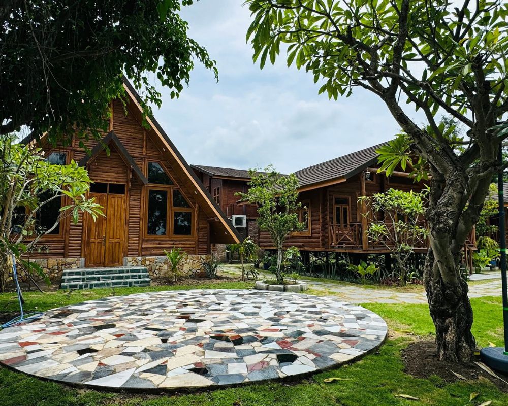Nhà sân vườn lắp ghép 70m2