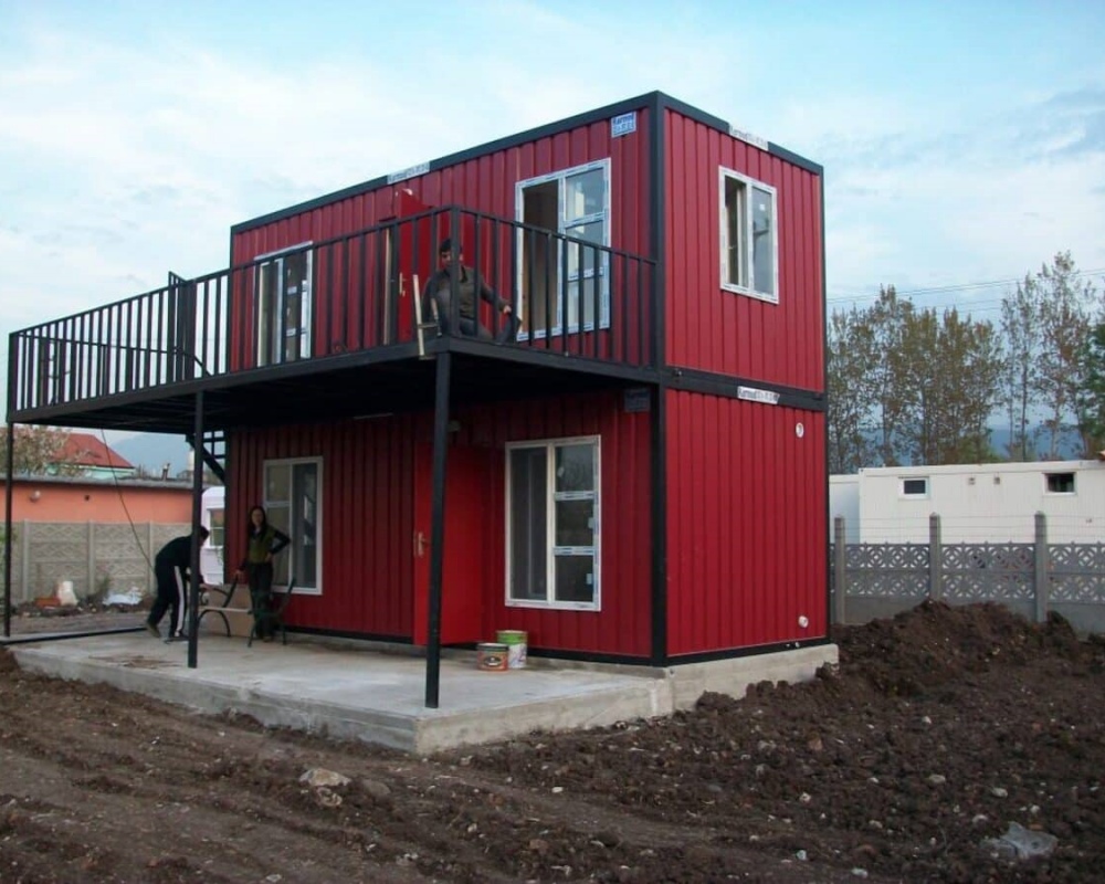 Nhà container 2 tầng có khả năng cách âm, cách nhiệt tốt